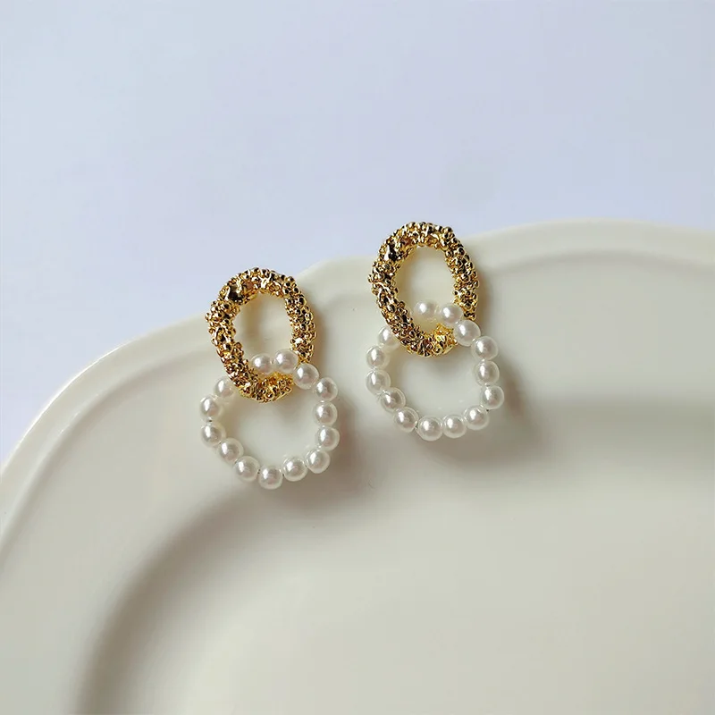

Hoop Earrings Retro Temperament Pearl Earrings Fairy 925 Silver Needle South Korean Fashion Small Fragrant Wind Circle Earrings