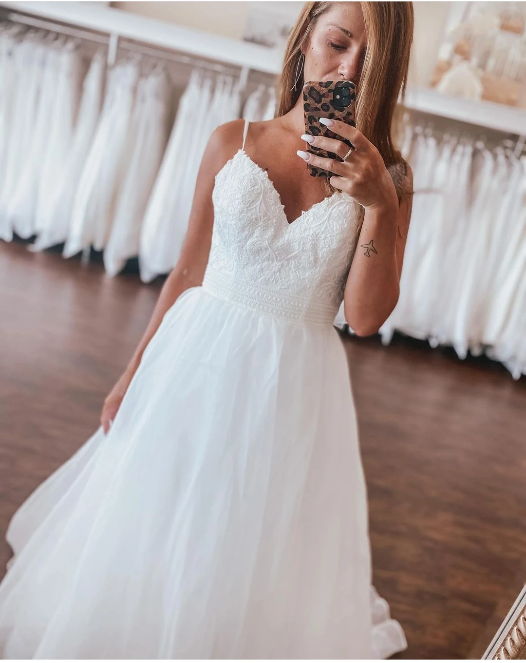 Свадебное платье с кружевом 2021 милое кружевное трапеция без рукавов на бретелях