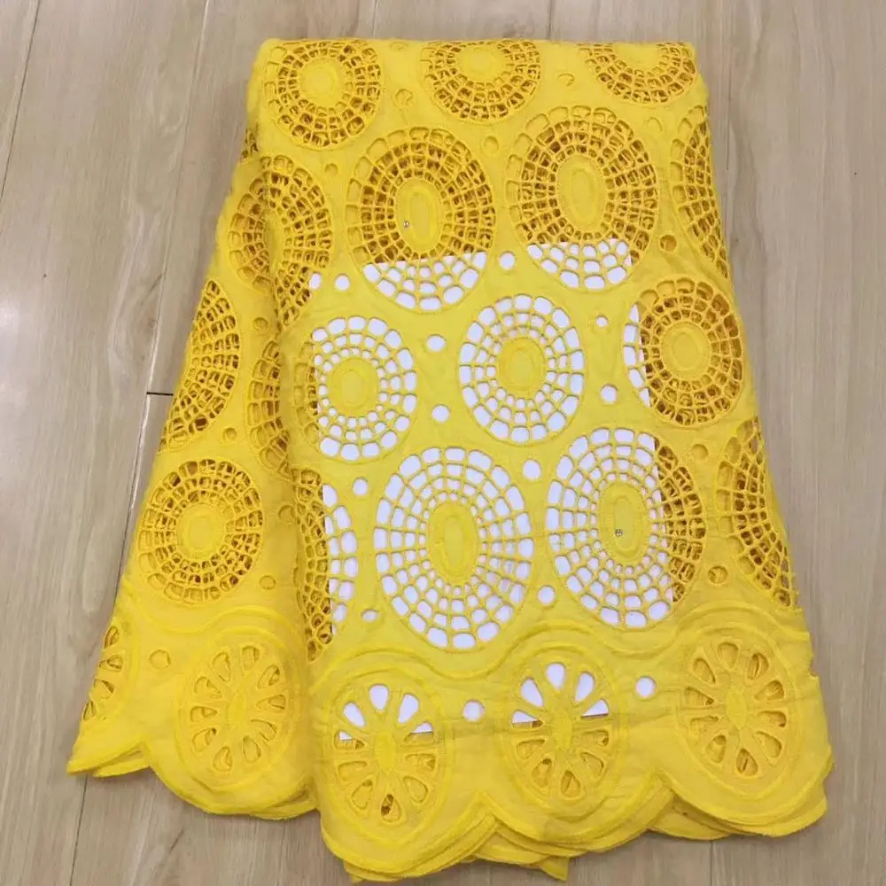 yellow Швейцарские кружева ткань из Дубая ажурная ткань; высокое качество хлопчатобумажная кружевная ткань выдалбливают robe dentelle 5 ярдов/лот - Цвет: yellow