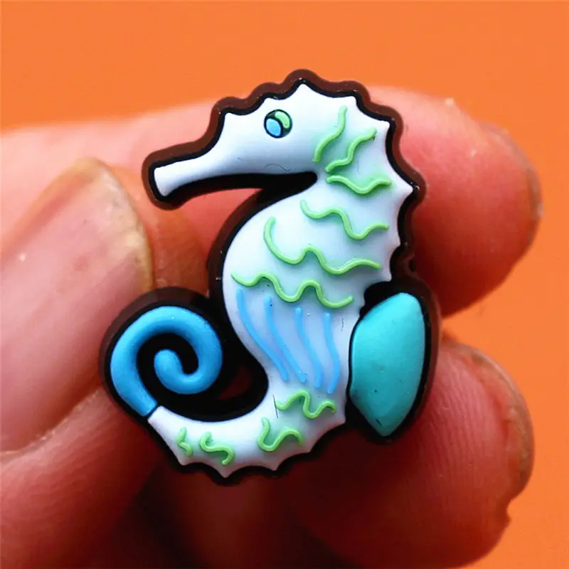 Cute Animals Shoe Charms Accessories Seahorse Polar Bear Footprint Shell Shoe Buckle Decorations fit Kids X-mas Party Gifts U277