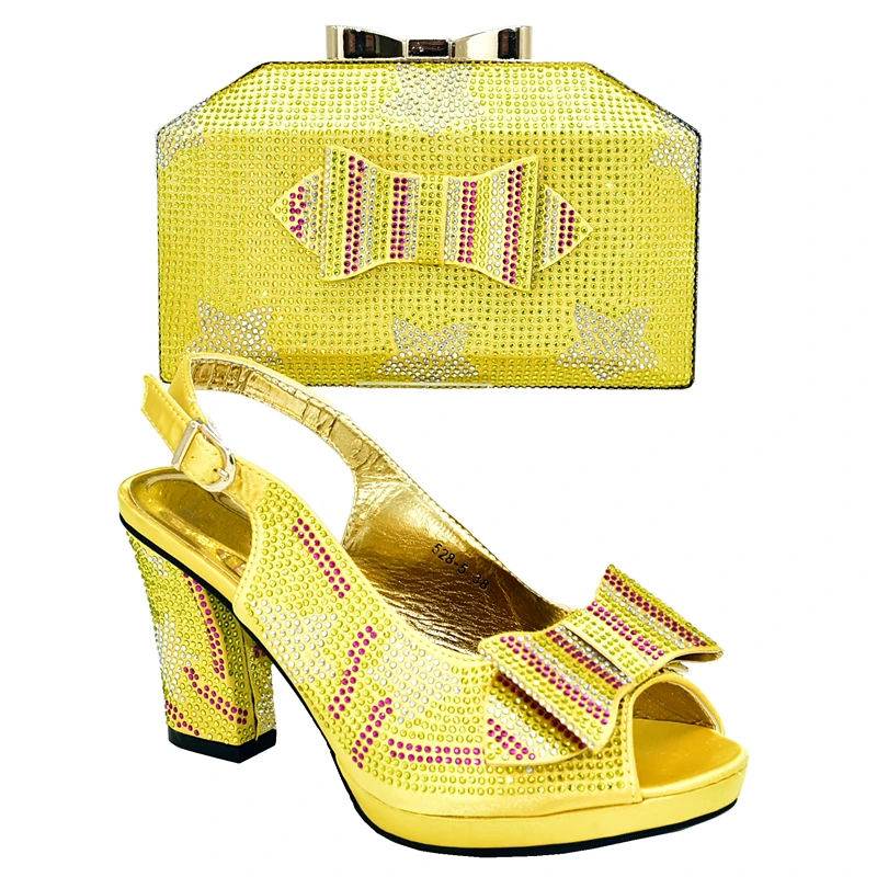 Новые женские итальянские туфли для вечерние в африканском стиле украшенные