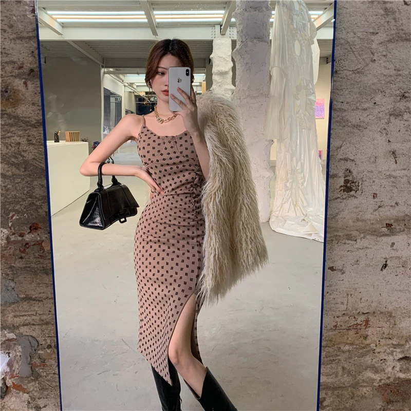 

Fashion sexy sling chic dress female split ends Slim bottoming outer wear chain long skirt 2021 spring new bag hip skirt