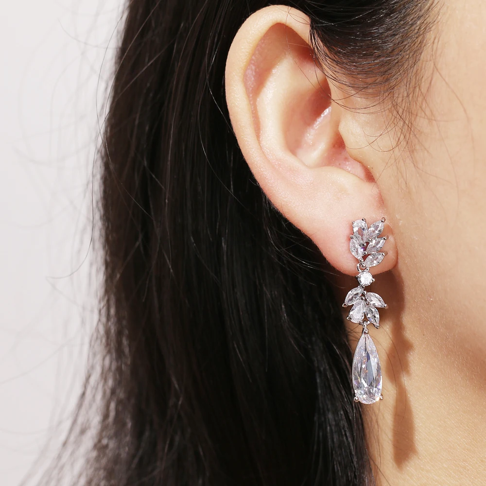 Брендовые Популярные Роскошные симметричные серьги Bettyue трех цветов с