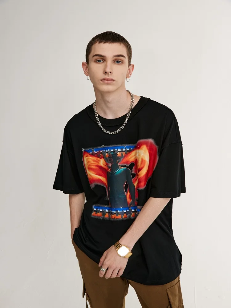 

2021 summer new half-sleeved personality fire character printing round neck short-sleeved T-shirt men