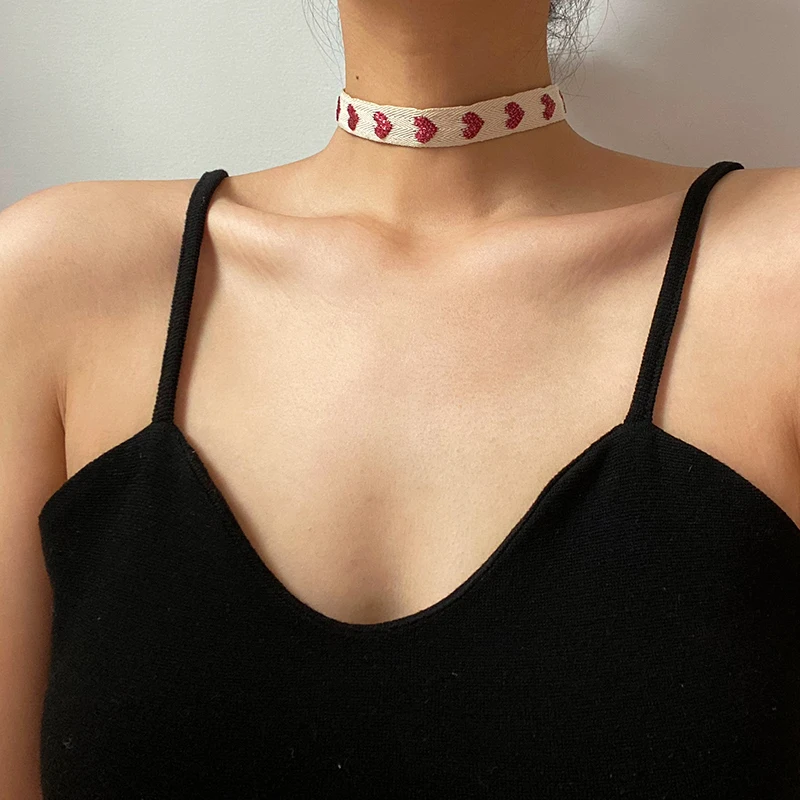 Vogallery Kawaii сердце женщины ожерелье вокруг шеи отличное Модная хлопковая одежда в розовом, красном и белом цвете бежевый короткое ожерелье летнее колье-чокер ювелирное изделие, Новинка