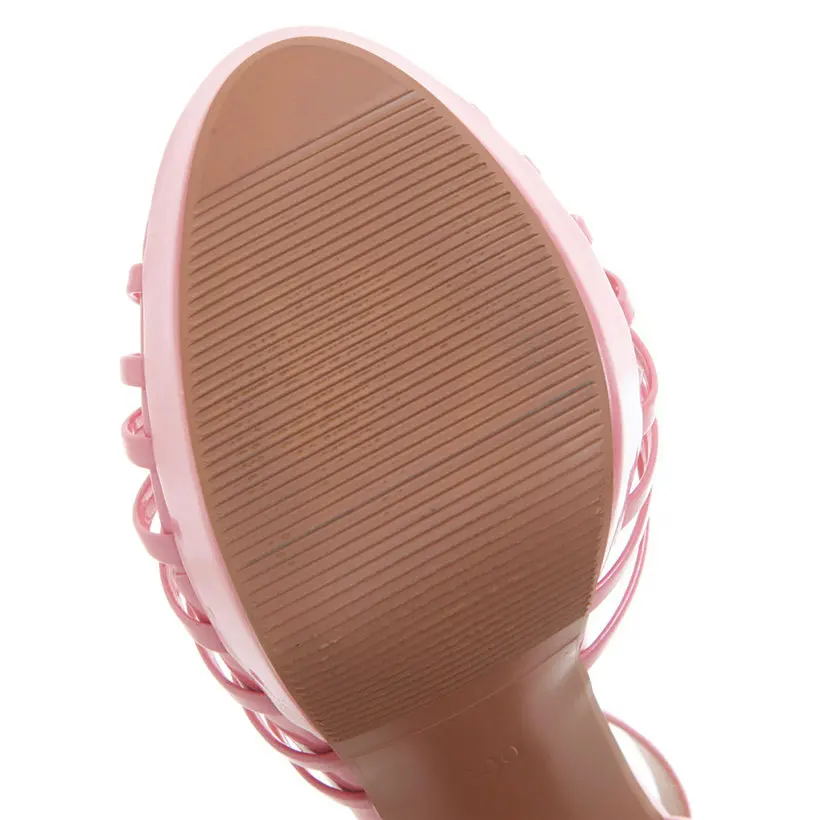 Женские сандалии гладиаторы из лакированной кожи на высоком массивном