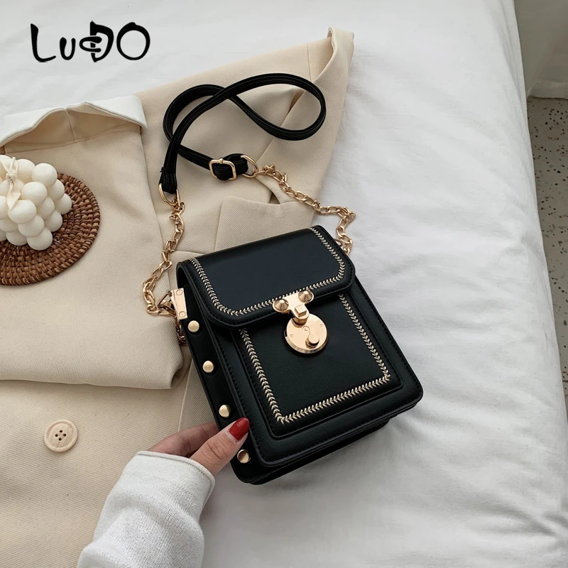 

LUCDO Female Summer Small Bag 2020 New Fashion Rivet Chain Small Flap Bag Shoulder Messenger Bags for Women Phone Pouch Purse
