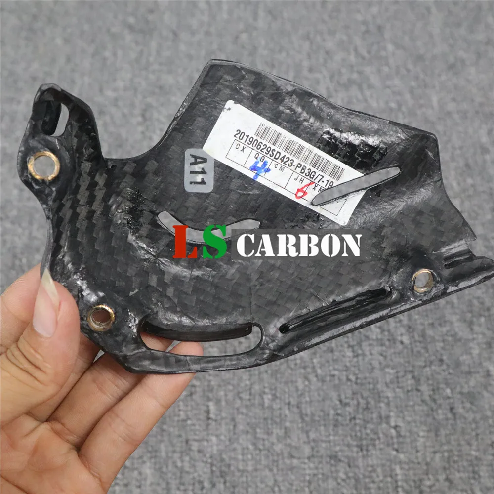

For Ducati Hyperstrada, Hypermotard 821 2013-2015 , 939 2016+, Monster Full Carbon Fiber Motorcycle Accessories Sprocket Cover