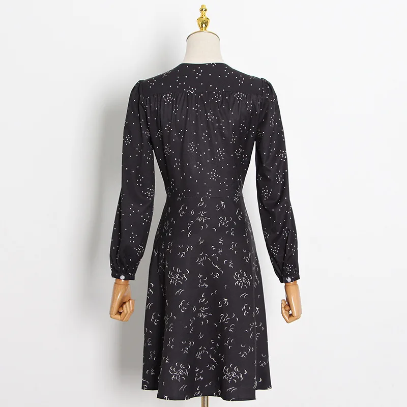 

tight-fitting chiffon print Ladies retro fashion sexy dress2021New women's wear long sleeve hollow party pleated plus size dress