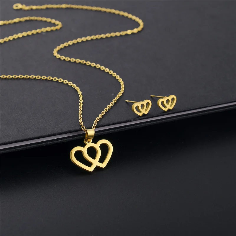 

Simple Stainless Steel Lucky Hollow Two Love Hearts Overlap Pendant Chain Necklace Love Woman Mother Girl Gift Wedding Jewelry