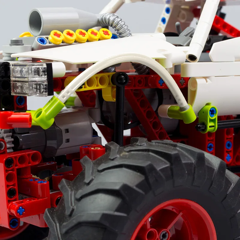 

Buildmoc Technical Car Motor Remote Control Monster Truck MOC-20507 Jeeped Off-road Vehicle Building Blocks Toys Children Gift
