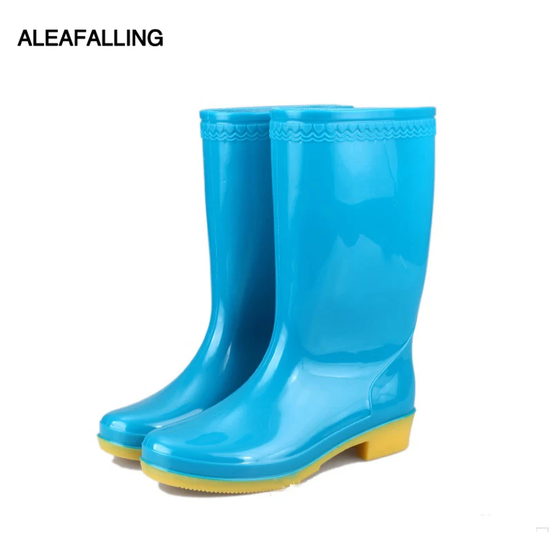

Aleafalling Pvc Woman Rain Boots Waterproof Flat Rain Shoes Woman Water Rubber Shinny Blue Solid Boots High Quality Botas W212
