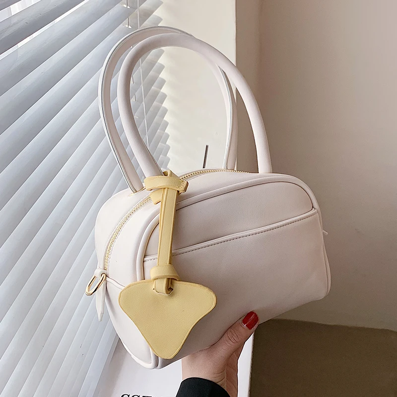 

Новая популярная женская сумка через плечо, корейская модная трендовая однотонная Универсальная высококачественная текстурная портативн...