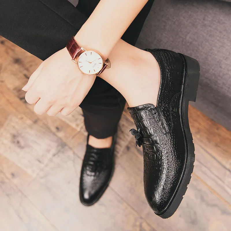 Туфли мужские кожаные с бахромой роскошные повседневные Мокасины модная офисная