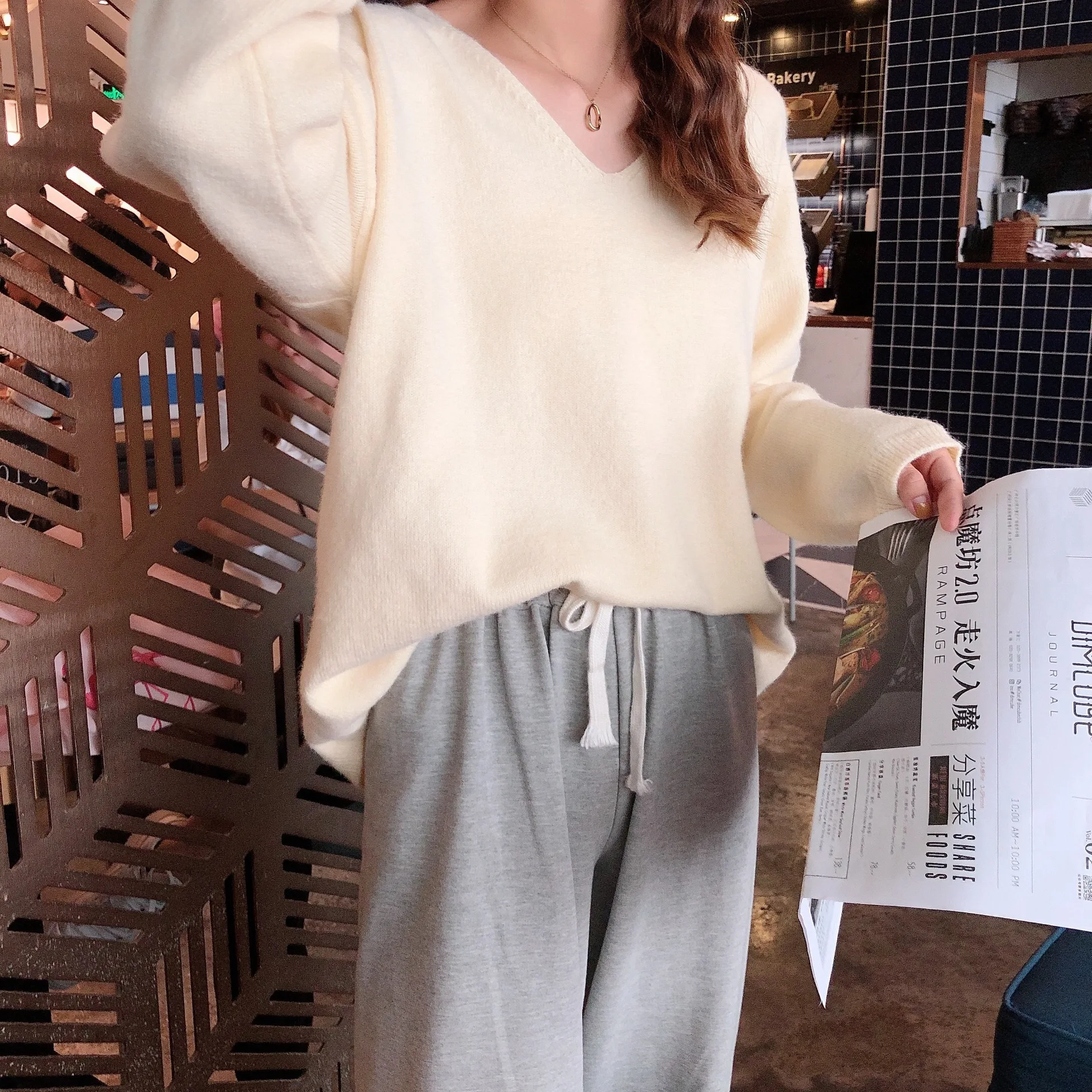 Женский свитер повседневный трикотажный с длинным рукавом |