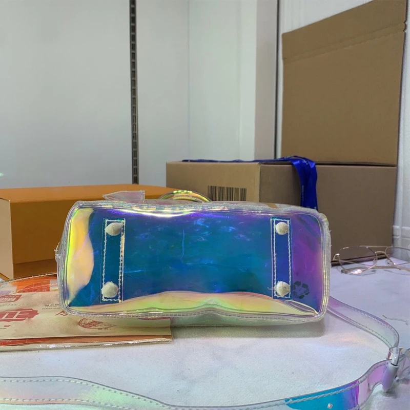 

Luxury holographic brand new printing transparent large capacity sports handbag high quality PVC leisure fitness bag short dista