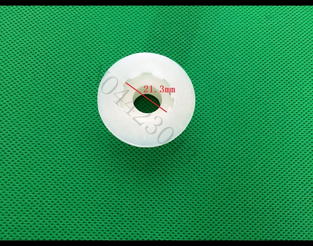 

100PCS Chain saw oil gear, oil worm, oil pump worm gear fit chinese chainsaw parts 45cc/52cc/4500/5200