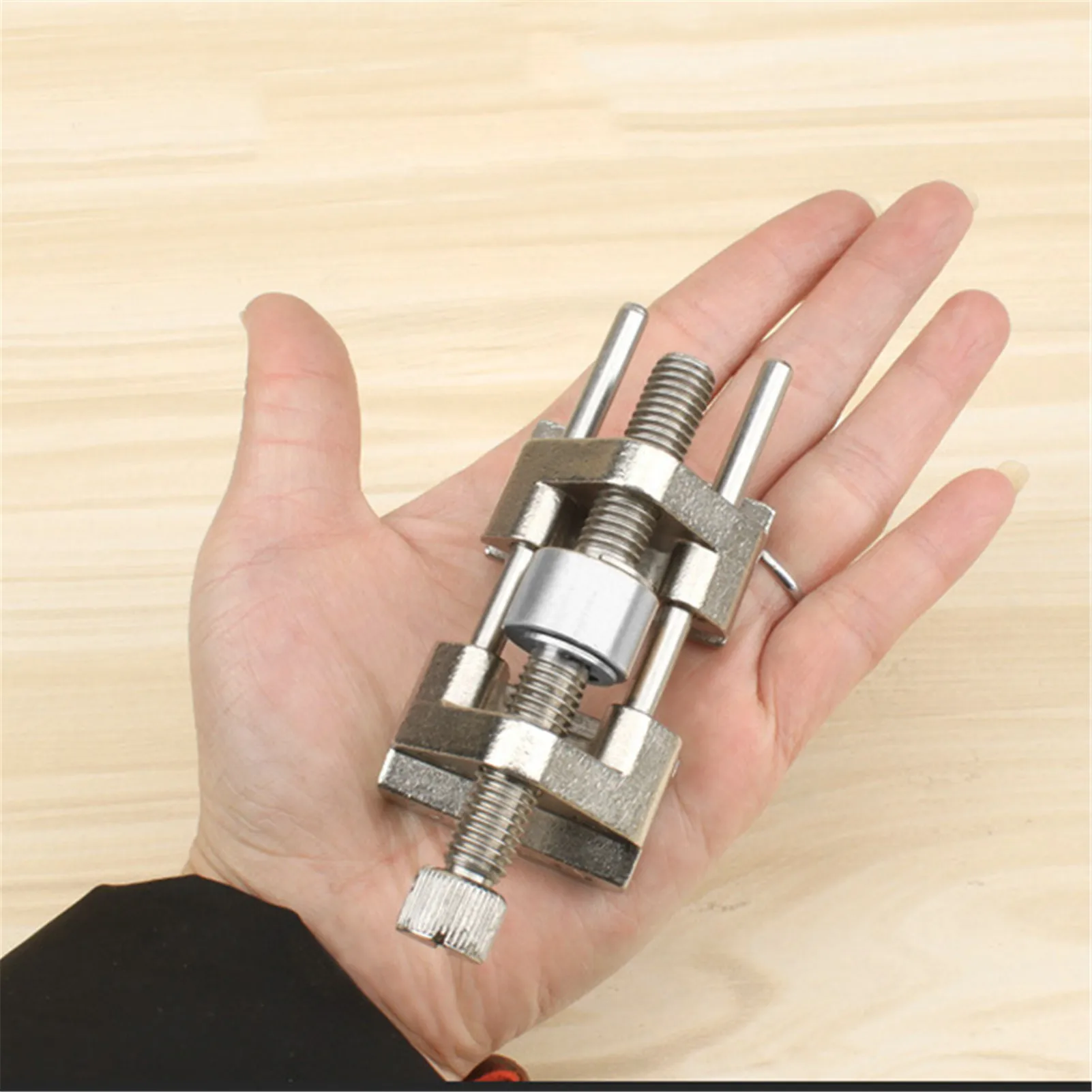 

Manual Chisel Sharpener With Stainless Steel Brass Roller Woodworking Tool Home Improvement Angle Flat Tools Fixer Accessories