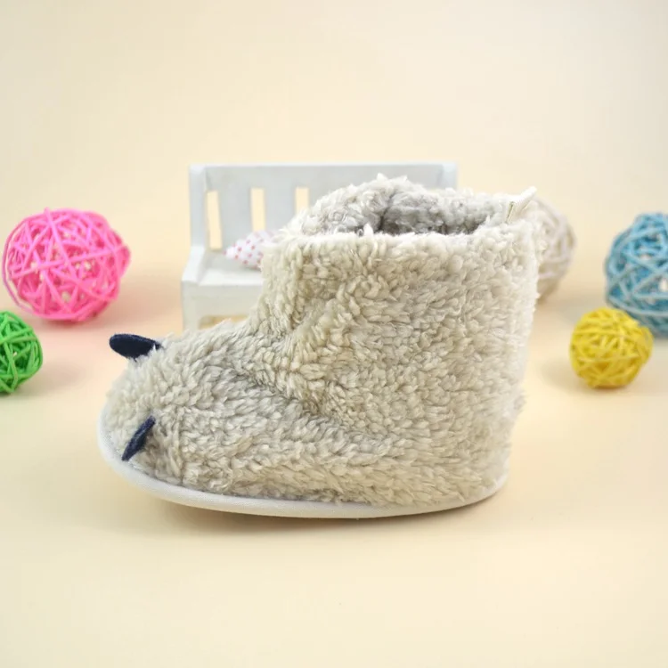 Зимние ботинки для новорожденных Нескользящие на мягкой подошве маленьких