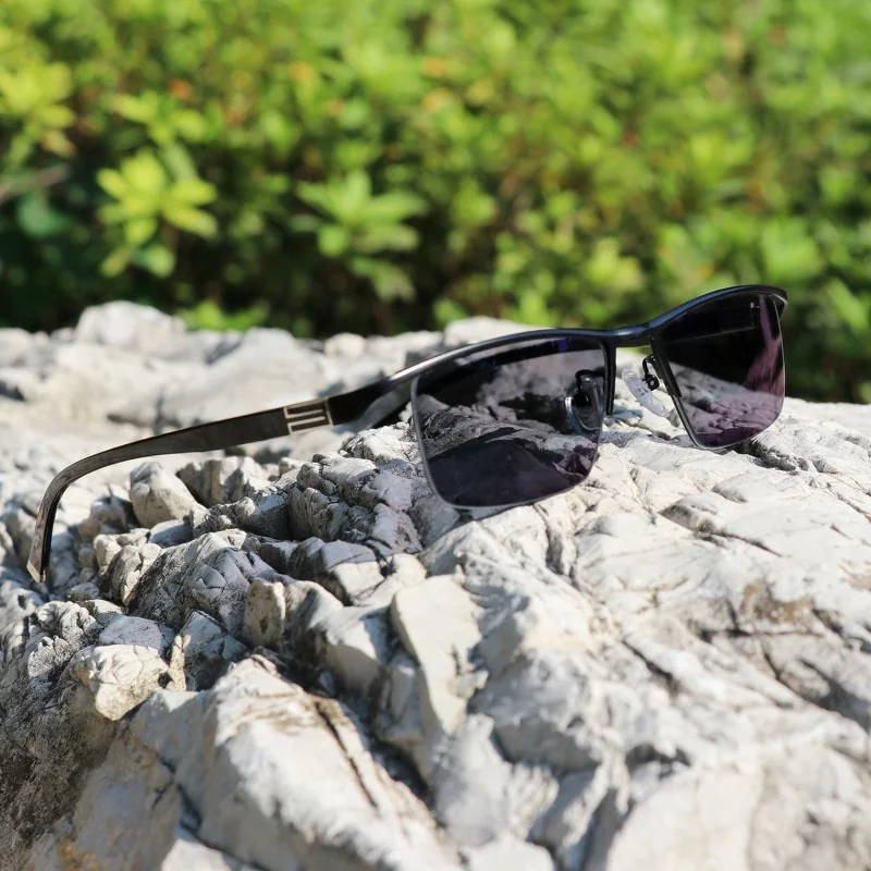 Фотохромные очки для чтения SUMONDY против синего света женщин и мужчин дальнозоркости пресбиопические SPH + 100