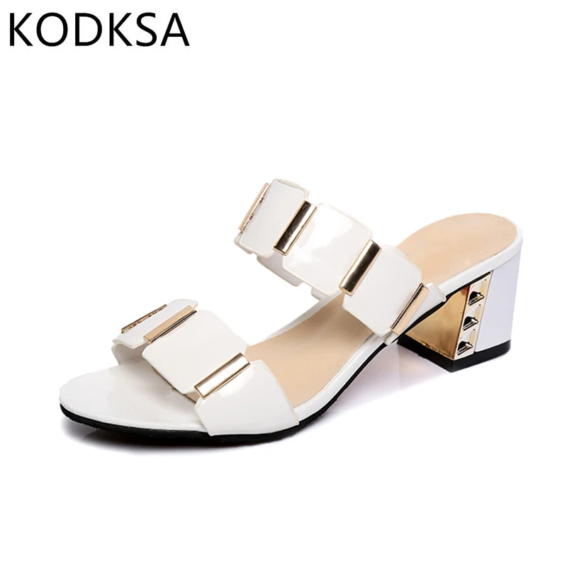 

2021 New Women Fashion Summer Crystal Sandals Rhinestone Heels Open Toe Shoes Woman Colorful Ladies Beach Flip Flops Slides