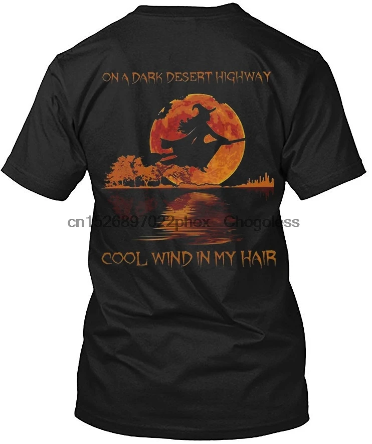 Мужские повседневные футболки на тёмном пустынном шоссе холодный ветер в моих