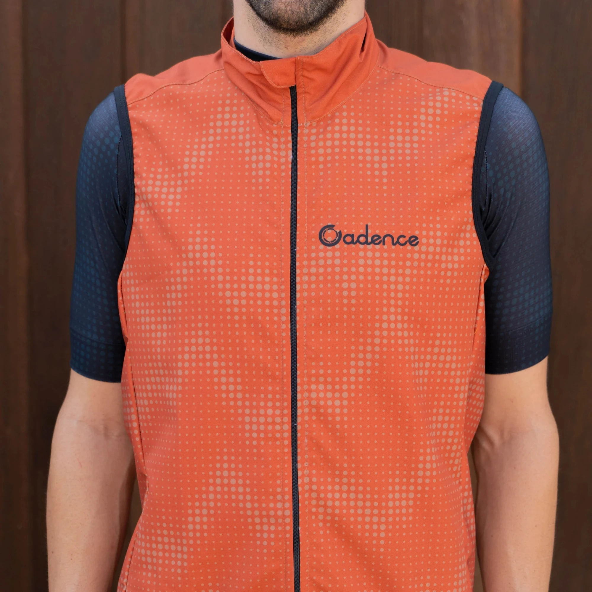 Жилет мужской ветрозащитный из дышащего быстросохнущего материала без