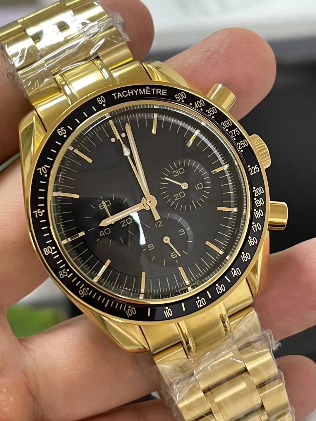 

Luxury Brand New Men Quartz Chronograph Speed Racing Yellow Gold Luminous Ceramic Sapphire Stainless Steel Black Limited Watch