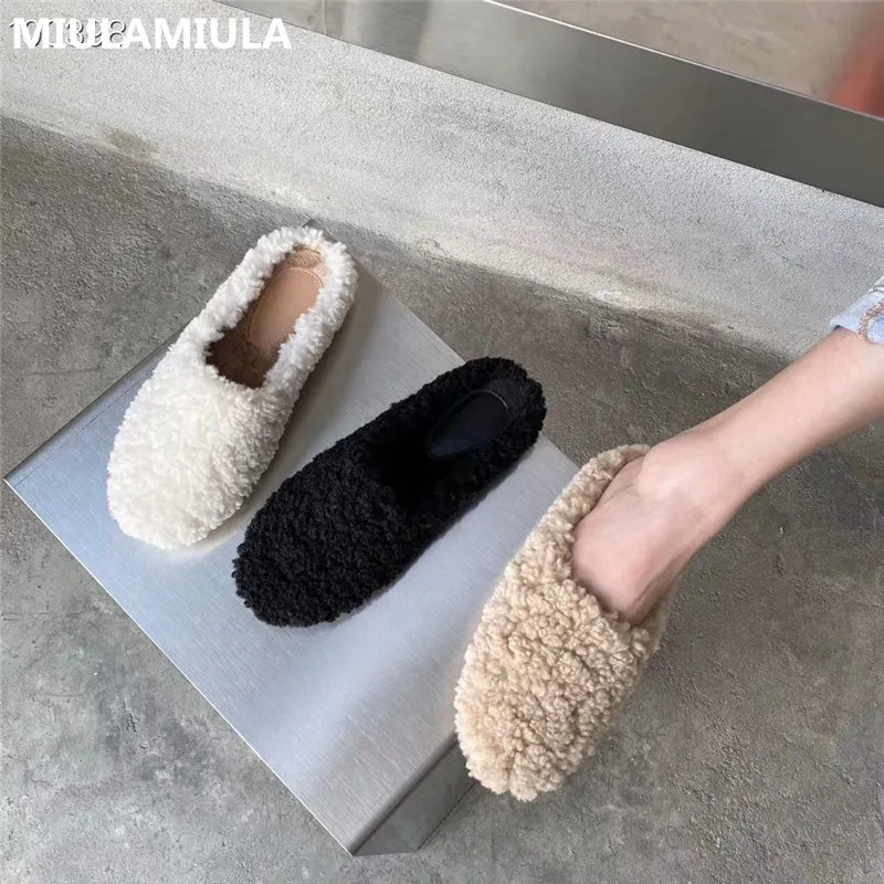 Зимняя Новинка 2020 года Модные меховые шлепанцы на плоской платформе с