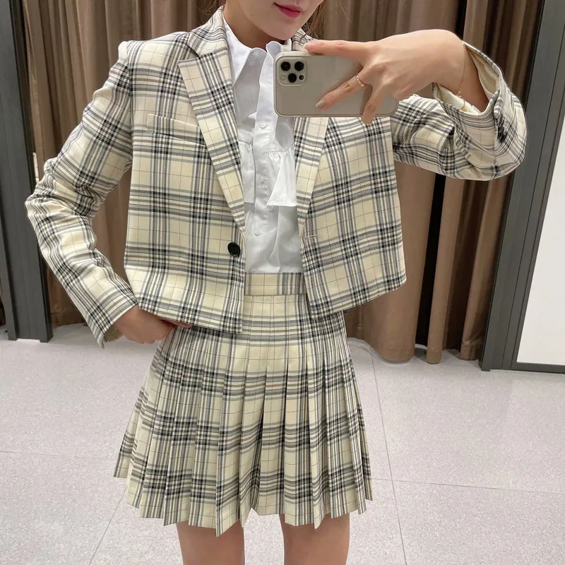 

2021 ZA Casual Plaid Cropped Blazer Women Long Sleeve Single Button Vintage Coat Blazers Woman Fashion Spring New Tops