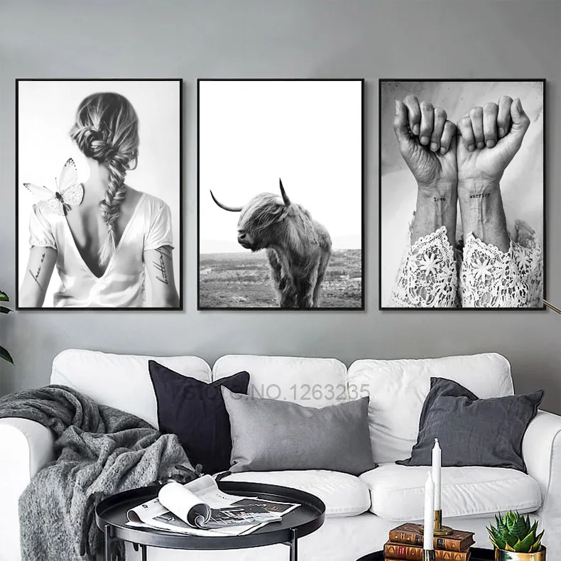 Черно белая декоративная картина на холсте в салоне Постер скандинавском стиле с