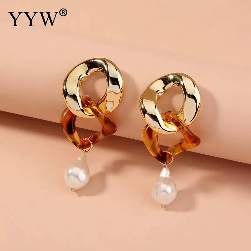 

Trendy Hot Irregular Pearl Zinc Alloy Drop Earrings For Women Baroque High Quality Simulated Pear Statement Earrings Gifts