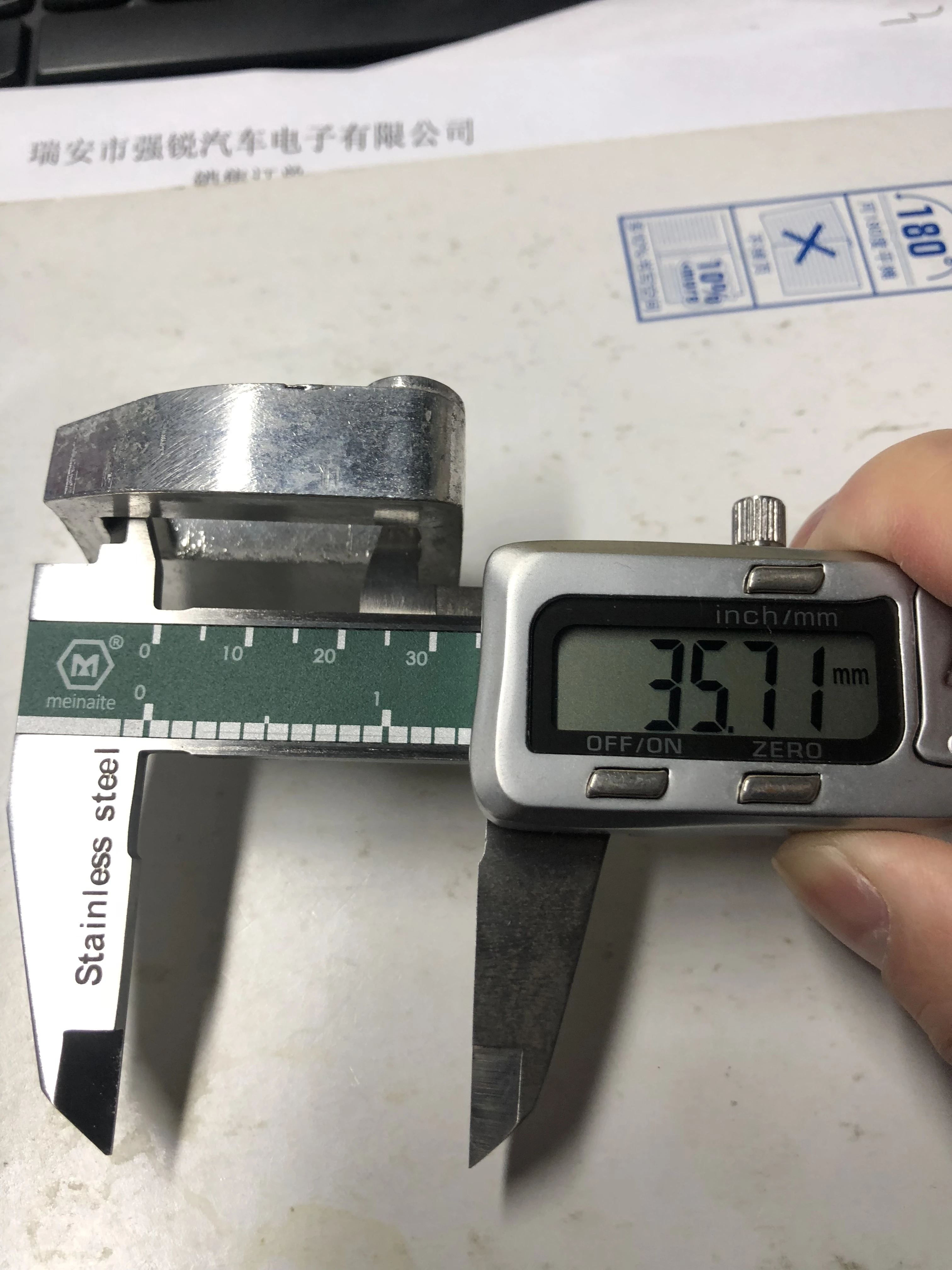 Алюминиевый фланец LS7 LS3 Corvette Camaro MAF с массовым датчиком расхода воздуха |