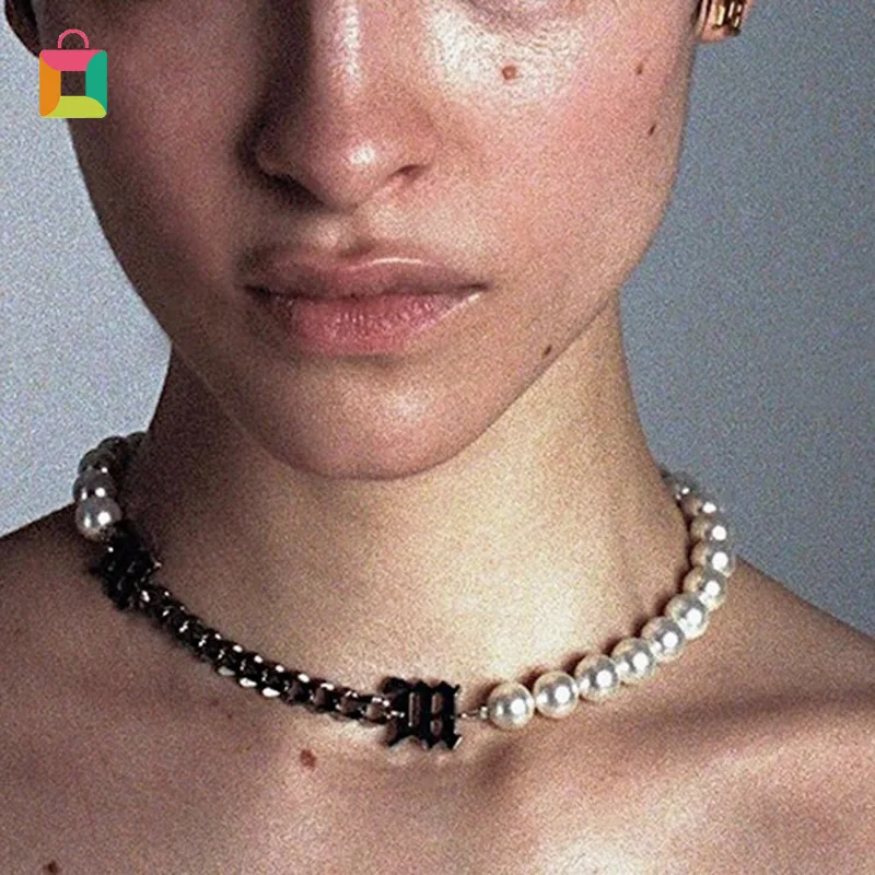 

Unisex Popular Punk Hip-pop Silver Color Metal Letter Pearl Chain Necklaces Chokers for Women Men Party Jewelry Glittery