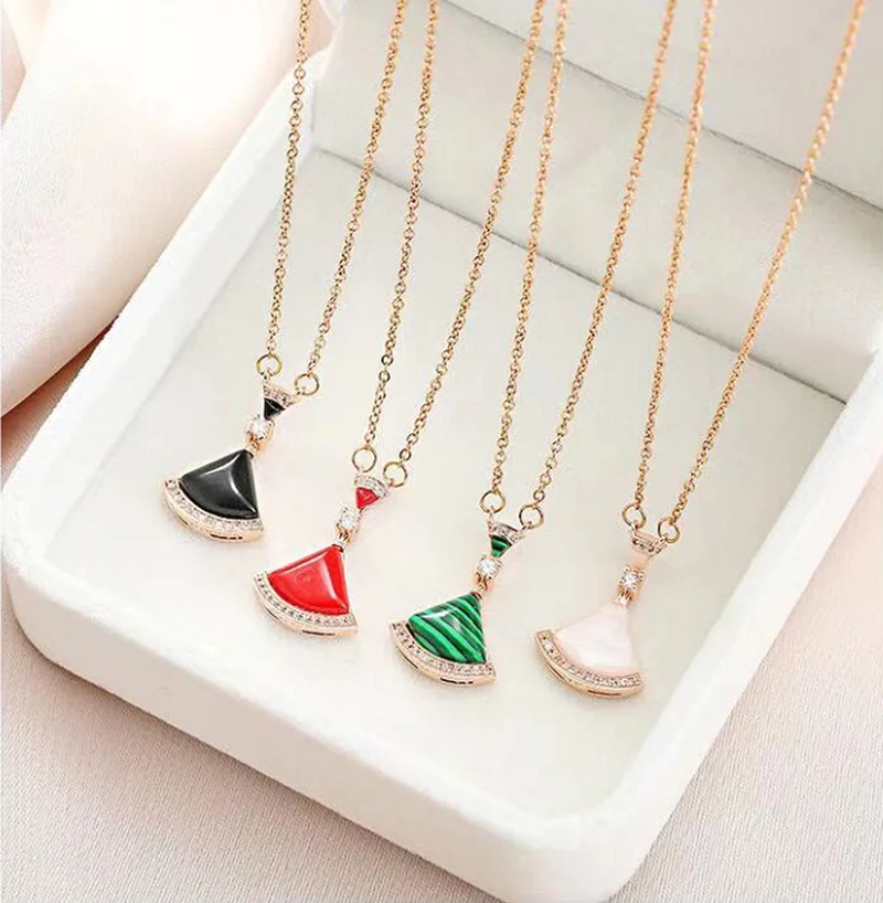 

Fashion small skirt pendant clavicle chain, titanium steel small skirt necklace female ins fashion pendant,simple style necklace