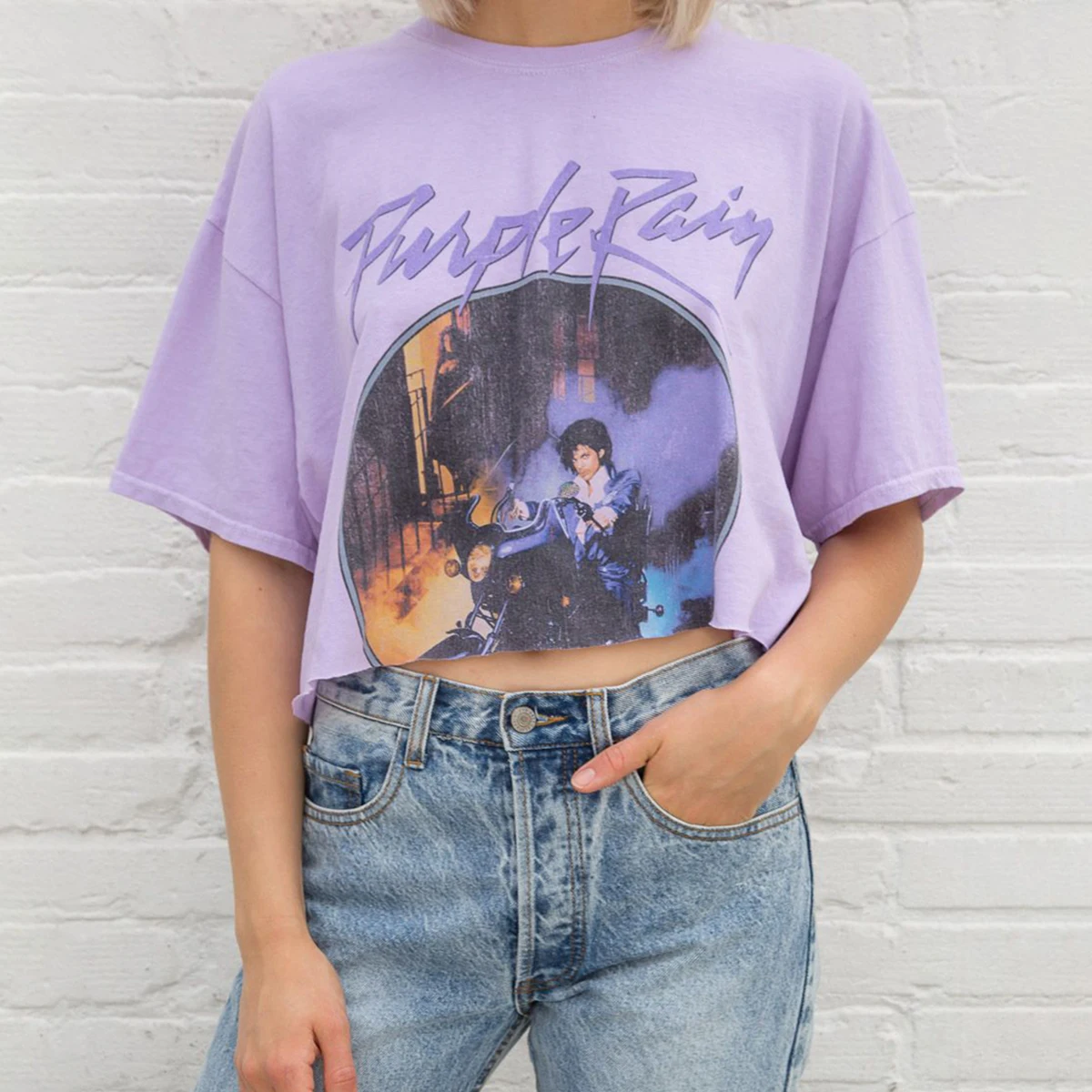 Camiseta estampada de banda de gran tamaño para mujer, camisetas de manga corta púrpura para novio, ropa de calle Retro para mujer, Top corto Sexy 2021