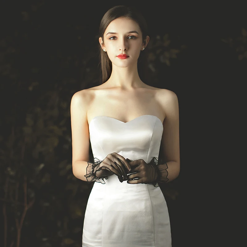 Рисунок 4 - Простые Женские Свадебные короткие