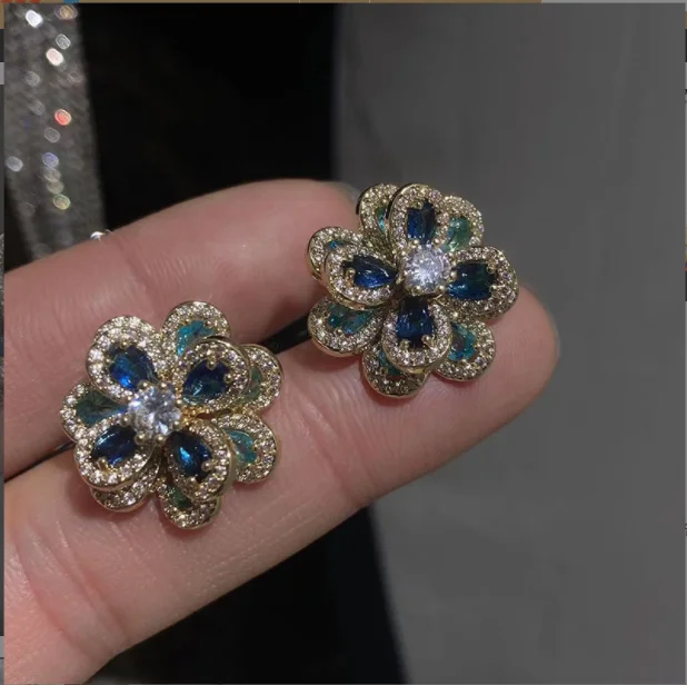 

Fancy Diamond Flower Petal Earrings Light Luxury Fashion women earrings