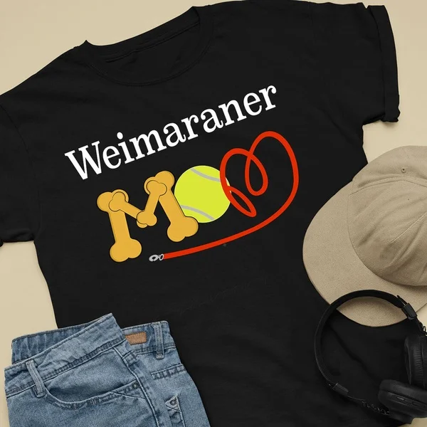 

Weimaraner Dog Mom and Dad Comfy Cute Dog Lover T-Shirt