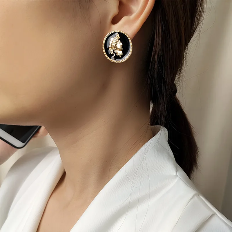 Vintage Medusa Zinc Alloy Coin Portrait Pendant Stud Earrings for Women Fashion Charms Gold Black Jewelry Gift | Украшения и