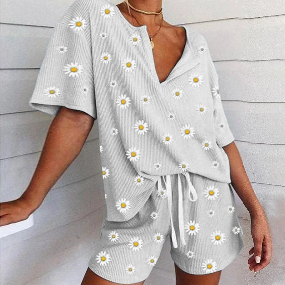 

2021 European and American new women's home service two-piece summer digital print small daisy short-sleeved top women