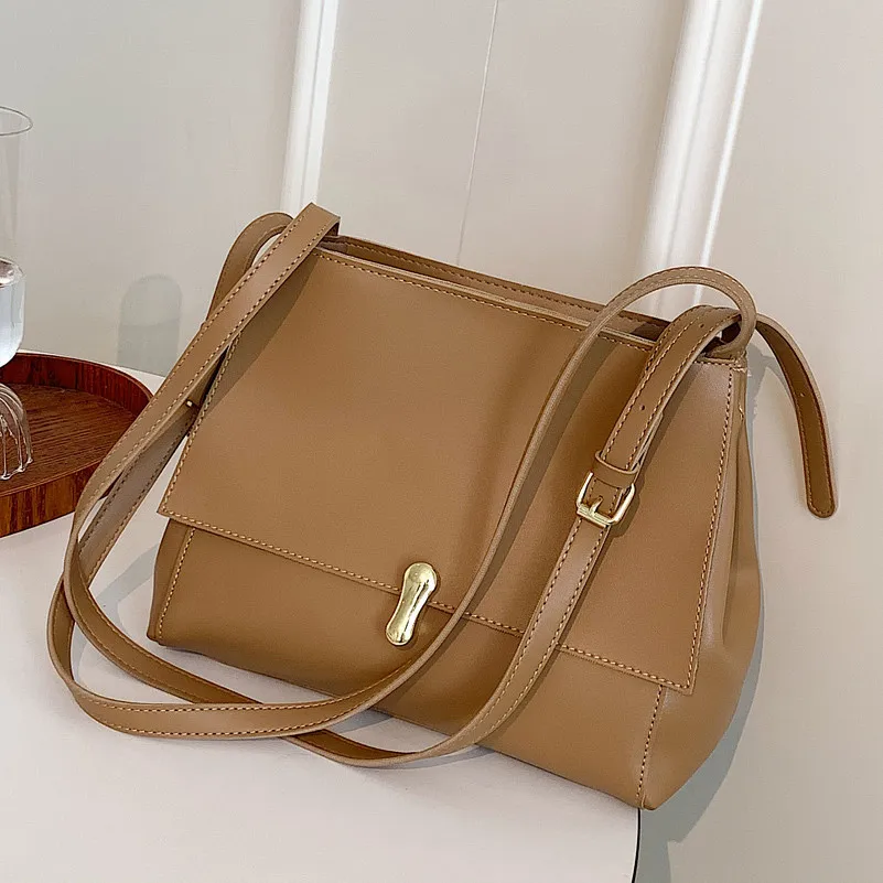 

High-quality Ladies Retro One-shoulder Large-capacity Bag 2021 New Fashion One-shoulder Messenger Bag Simple Small Square Bag