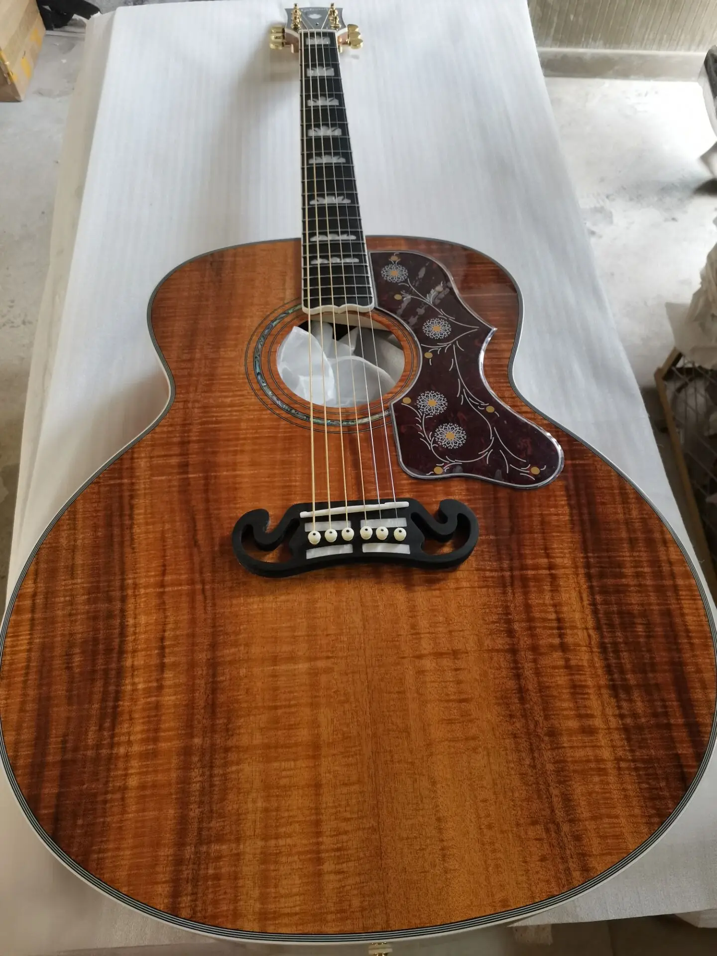 

Бесплатная доставка AAA пользовательский магазин koa гитара черное дерево fretboard jumbo 43 дюйма акустическая электрическая гитара полный koa большо...