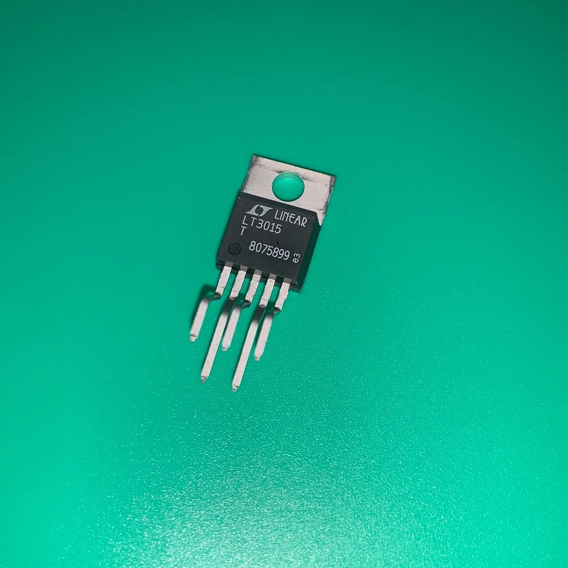 3 шт./лот LT3015IT TO220 5 LT3015T IC REG LIN NEG ADJ 1.5A # PBF LT3015I T LT 3015IT LT30151T|Контроллер двигателя| |