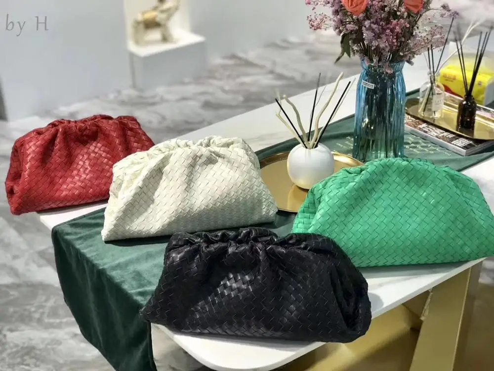 Woven Pouch Bag Clutch Fashion Top Designer High Quality Handbag Weave Leather Genuine Pairs Show clutch |