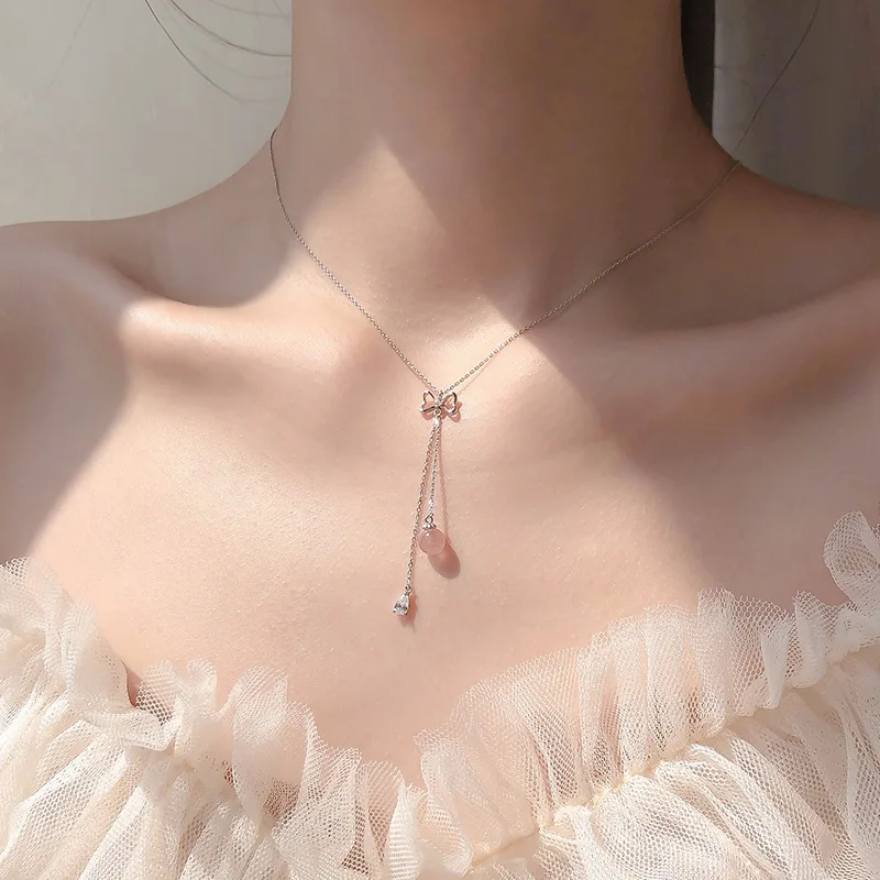 

Lovely Bowknot Strawberry Crystal Tassel Pendants Vintage Necklaces for Women Jewelry Statement Collares Initial Necklace