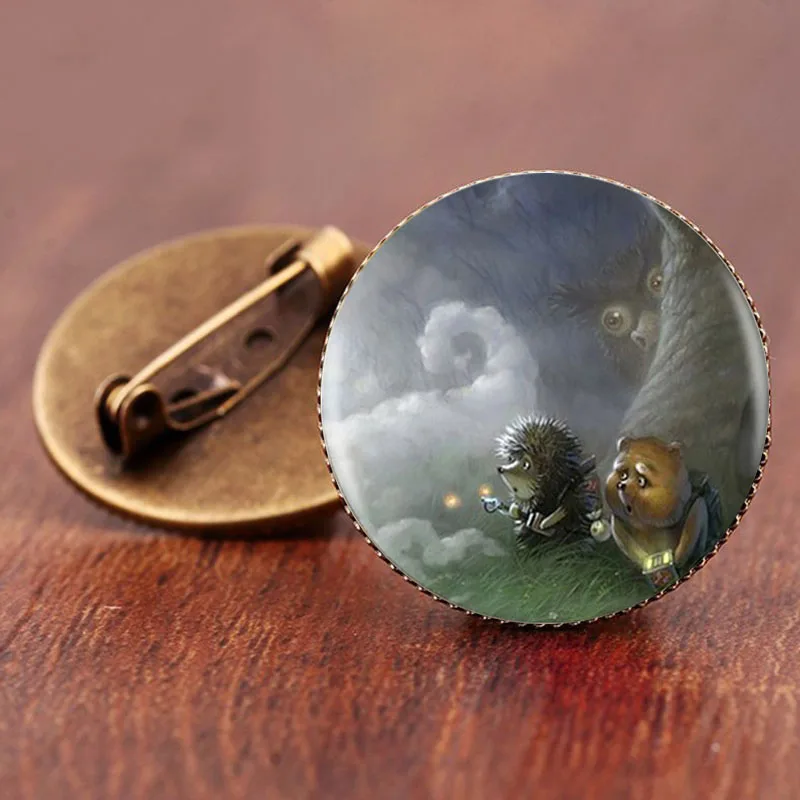 

Friends TV program Brooch 25th anniversary series cartoon funny design 25 mm glass round pin, a gift for friends