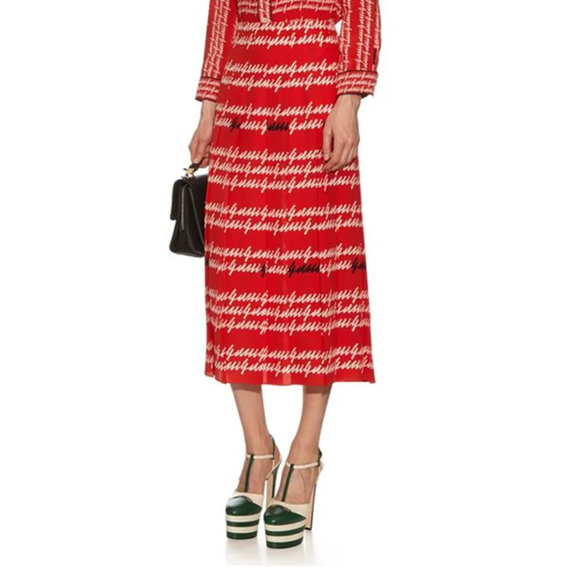 

Brand Design Women High Heels Sandals Classics Graffiti Ladies Shoes Rivet Round Toe Thin Heels Party Shoes Zapatillas Mujer