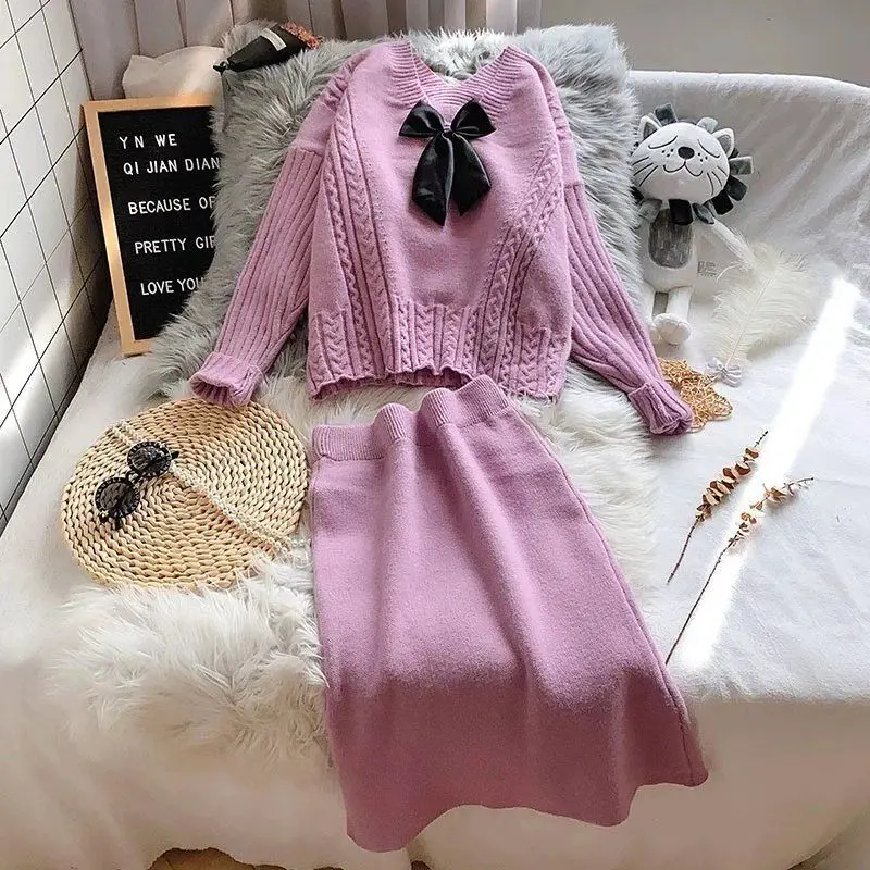 

New Autumn Winter Fashion 2 Pcs Women V-Neck Bow Cartoon Pullover Knit Sweater + High Waist Skirt Suit Y270