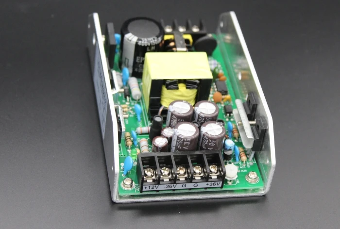 Усилитель импульсный источник питания 300 Вт трехсторонний положительный и